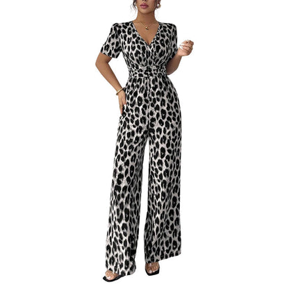 Mono de leopardo con escote en V y pierna ancha